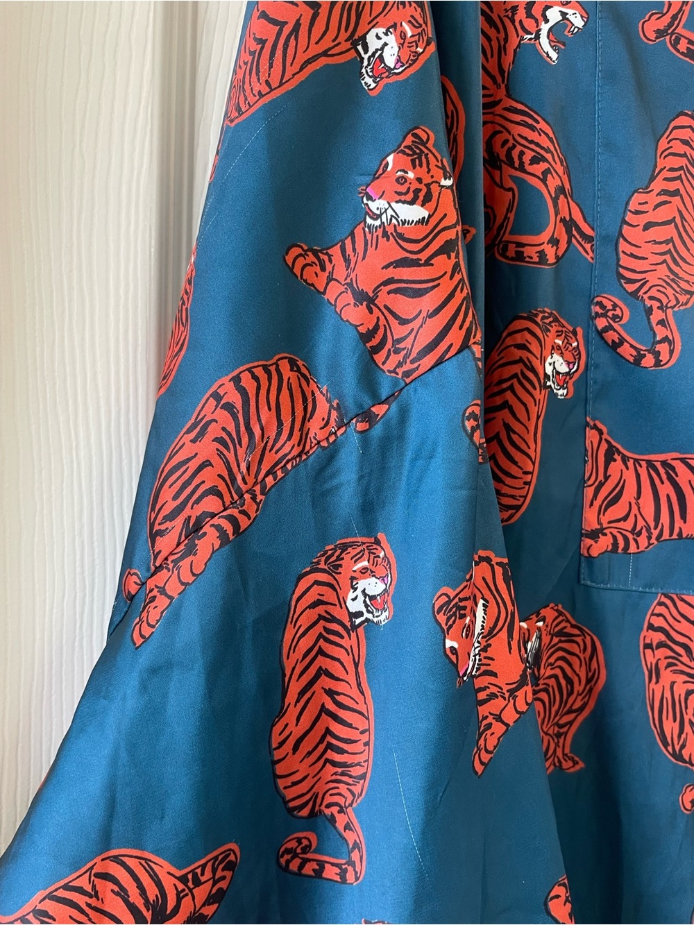 Dressed in LALA Tiger Tales Satin Oversized Button Down Shirt Teal Size Medium - Picture 8 of 16